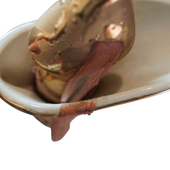 Vintage Jim Beam 1970 Floral Gold Gilt Bourbon Whiskey Decanter empty - Picture 10 of 13